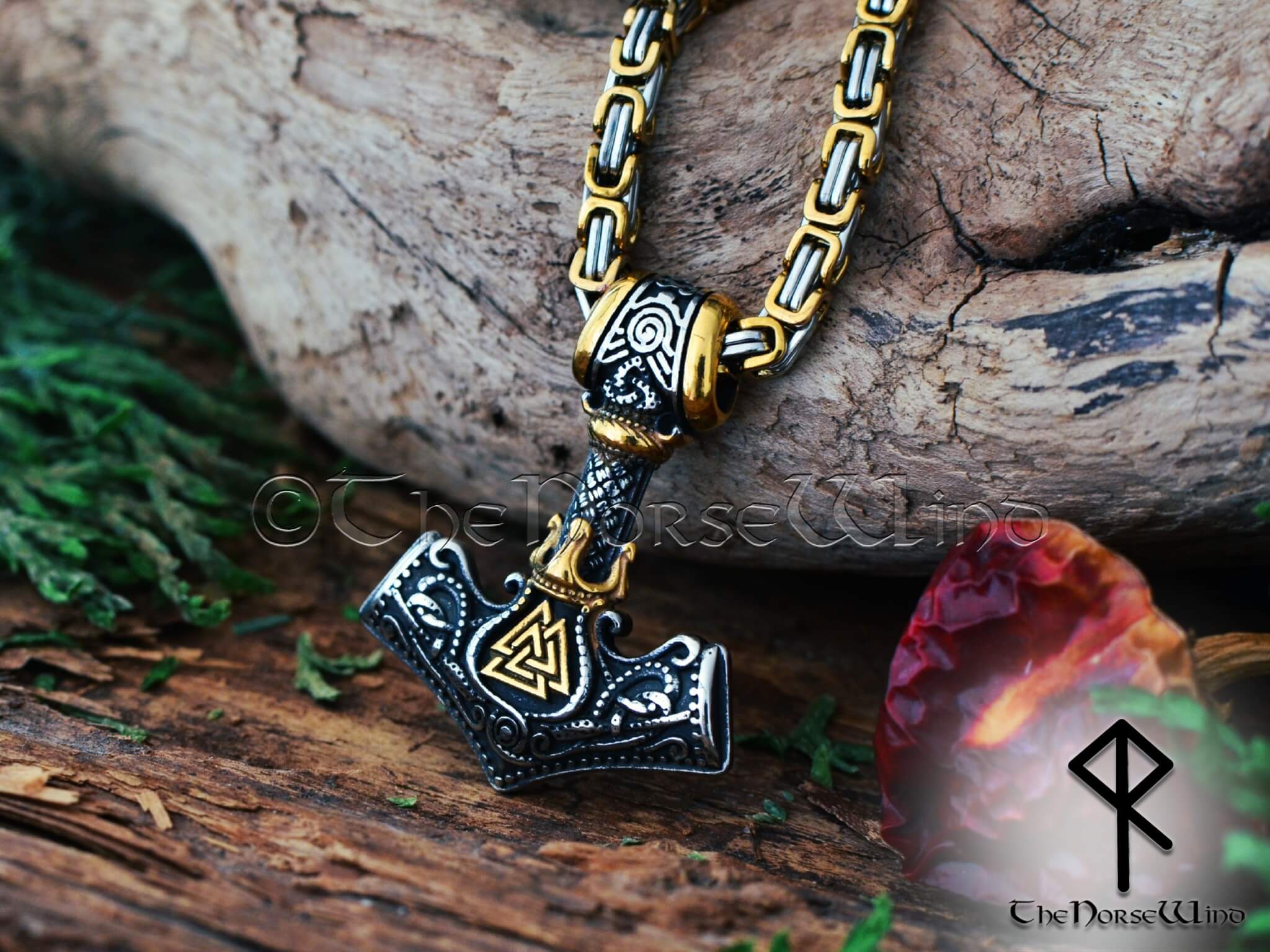 Thor's Hammer & The Two Wolves Necklace - Vikingspiritjewellery